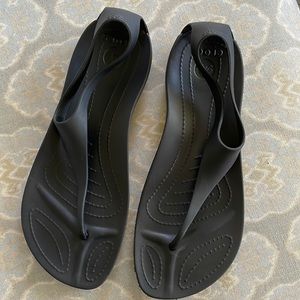 Crocs Black Serena Flip Flops Sandals